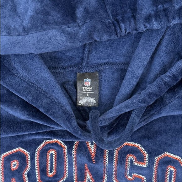 Denver Broncos Women's Velour Hoodie Sweatshirt Blue NFL Team Apparel Sz Sm - Picture 4 of 7